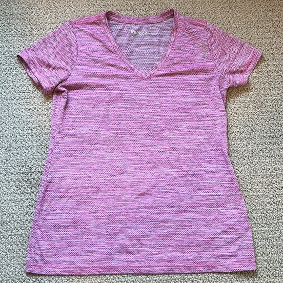 Bundle of 3 Reebok tops - Picture 2 of 11